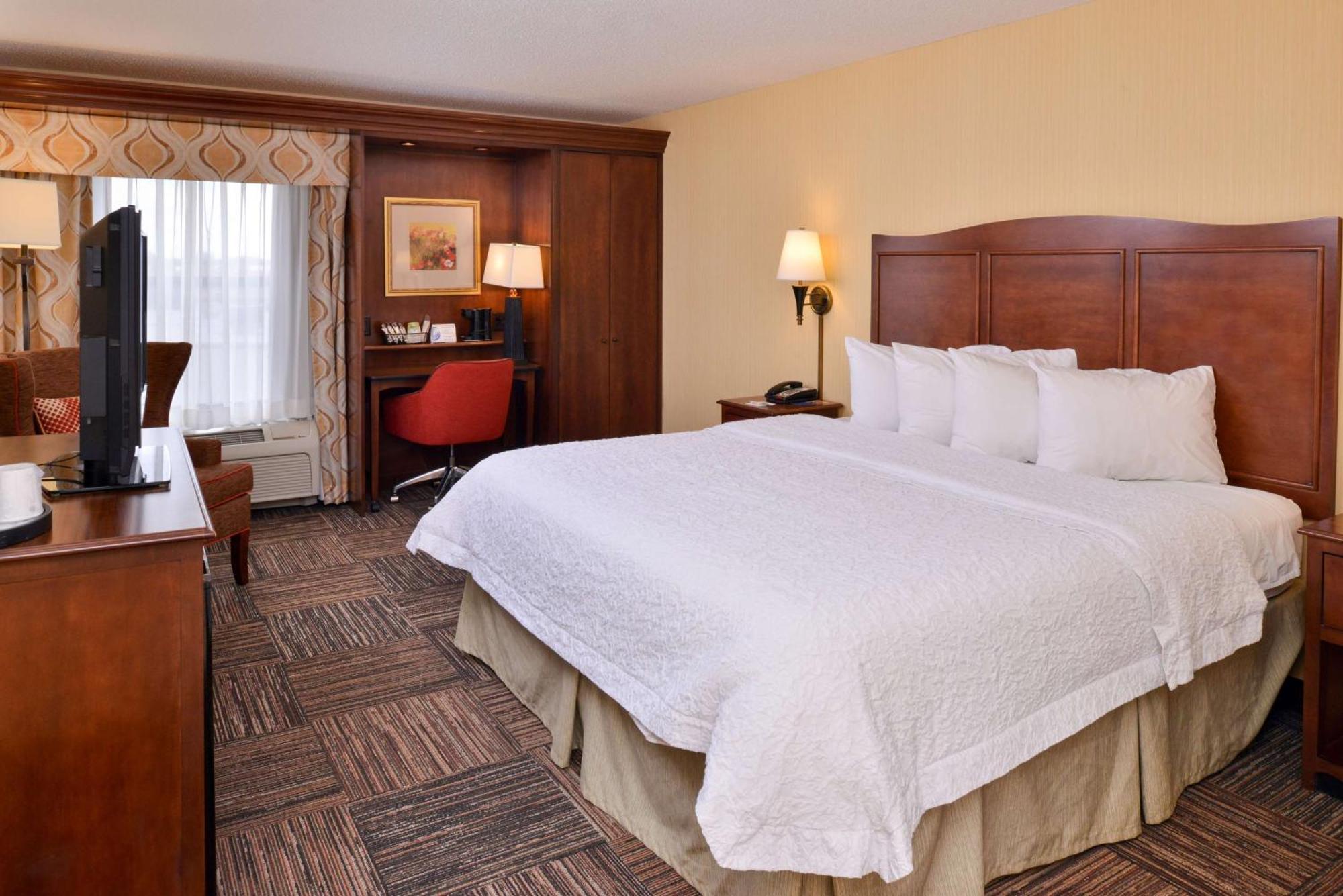 Hampton Hotel 3*